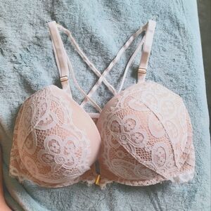 Victoria's Secret "Very Sexy" Lace Front Clasp, Padded Bra